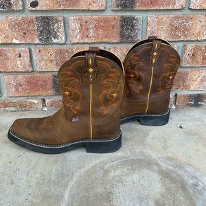 Justin gypsy cowboy boots